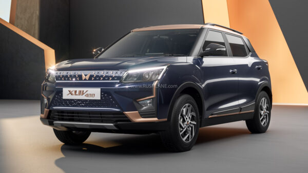 2024 Mahindra XUV400 Pro